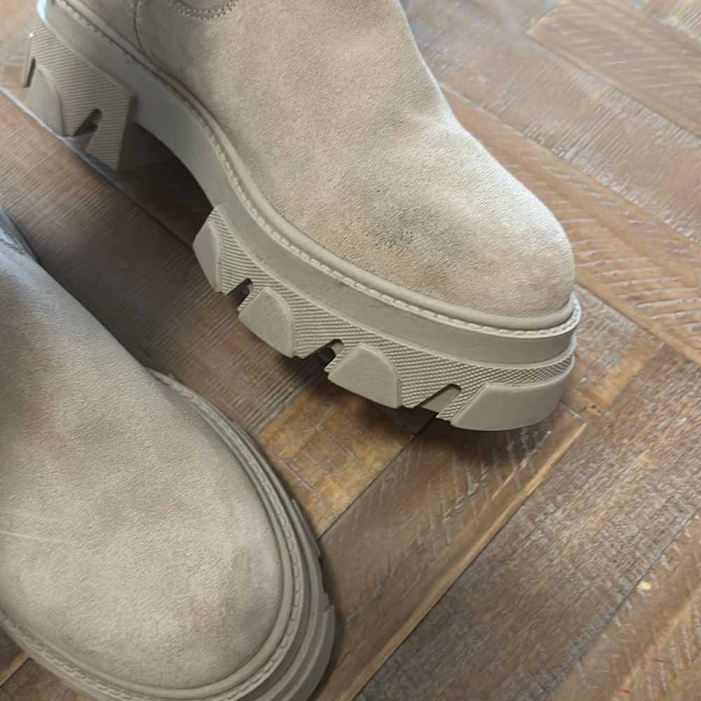 Aldo Bigtrek Nude Beige Suede Leather Lugsole Chunky Chelsea Ankle Boot Bootie - Picture 14 of 17